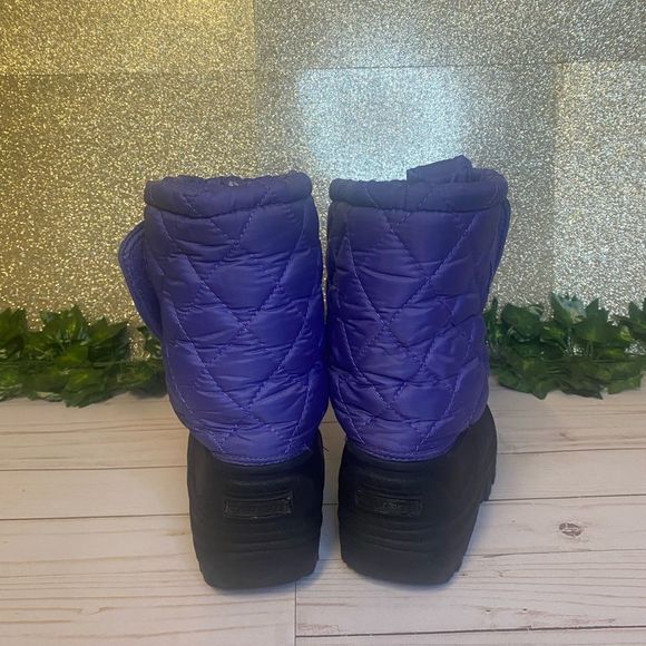 Kids Crater Ridge galoshes. - Picture 4 of 5